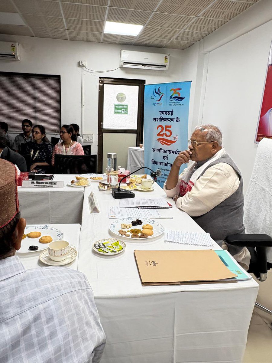 Jitan Ram Manjhi (@jitanrmanjhi) on Twitter photo рдЖрдЬ рдореБрдВрдмрдИ рд╕реНрдерд┐рдд MSME рдордВрддреНрд░рд╛рд▓рдп рдХреЗ рдЗрдВрд╕реНрдЯрд┐рдЯреНрдпреВрдЯ рдлреЙрд░ рдбрд┐рдЬрд╝рд╛рдЗрди рдСрдлрд╝ рдЗрд▓реЗрдХреНрдЯреНрд░рд┐рдХрд▓ рдореЗрдЬрд░рд┐рдВрдЧ рдЗрдВрд╕реНрдЯреНрд░реВрдореЗрдВрдЯреНрд╕ (IDEMI) рдХрд╛ рдирд┐рд░реАрдХреНрд╖рдг рдХреЗ рджреМрд░рд╛рди рд╡рд╣рд╛рдБ рдкреНрд░рд╢рд┐рдХреНрд╖рдг рдкреНрд░рд╛рдкреНрдд рдХрд░ рд░рд╣реЗ рдкреНрд░рд╢рд┐рдХреНрд╖реБрдУ рд╕реЗ рдореБрд▓рд╛рдХрд╛рдд рдХреА рдПрд╡рдВ рд╕рдВрд╕реНрдерд╛рди рдХреЗ рдЕрдзрд┐рдХрд╛рд░рд┐рдпреЛрдВ рдХреЗ рд╕рд╛рде рд╕рдореАрдХреНрд╖рд╛ рдмреИрдардХ рдХрд░ рдХрд╛рд░реНрдп рдкреНрд░рдЧрддрд┐ рдХреА рдЬрд╛рдирдХрд╛рд░реА рдкреНрд░рд╛рдкреНрдд рдХреАред #MSME <a href="/PMOIndia/">PMO India</a> рдЖрдЬ рдореБрдВрдмрдИ рд╕реНрдерд┐рдд MSME рдордВрддреНрд░рд╛рд▓рдп рдХреЗ рдЗрдВрд╕реНрдЯрд┐рдЯреНрдпреВрдЯ рдлреЙрд░ рдбрд┐рдЬрд╝рд╛рдЗрди рдСрдлрд╝ рдЗрд▓реЗрдХреНрдЯреНрд░рд┐рдХрд▓ рдореЗрдЬрд░рд┐рдВрдЧ рдЗрдВрд╕реНрдЯреНрд░реВрдореЗрдВрдЯреНрд╕ (IDEMI) рдХрд╛ рдирд┐рд░реАрдХреНрд╖рдг рдХреЗ рджреМрд░рд╛рди рд╡рд╣рд╛рдБ рдкреНрд░рд╢рд┐рдХреНрд╖рдг рдкреНрд░рд╛рдкреНрдд рдХрд░ рд░рд╣реЗ рдкреНрд░рд╢рд┐рдХреНрд╖реБрдУ рд╕реЗ рдореБрд▓рд╛рдХрд╛рдд рдХреА рдПрд╡рдВ рд╕рдВрд╕реНрдерд╛рди рдХреЗ рдЕрдзрд┐рдХрд╛рд░рд┐рдпреЛрдВ рдХреЗ рд╕рд╛рде рд╕рдореАрдХреНрд╖рд╛ рдмреИрдардХ рдХрд░ рдХрд╛рд░реНрдп рдкреНрд░рдЧрддрд┐ рдХреА рдЬрд╛рдирдХрд╛рд░реА рдкреНрд░рд╛рдкреНрдд рдХреАред #MSME <a href="/PMOIndia/">PMO India</a>