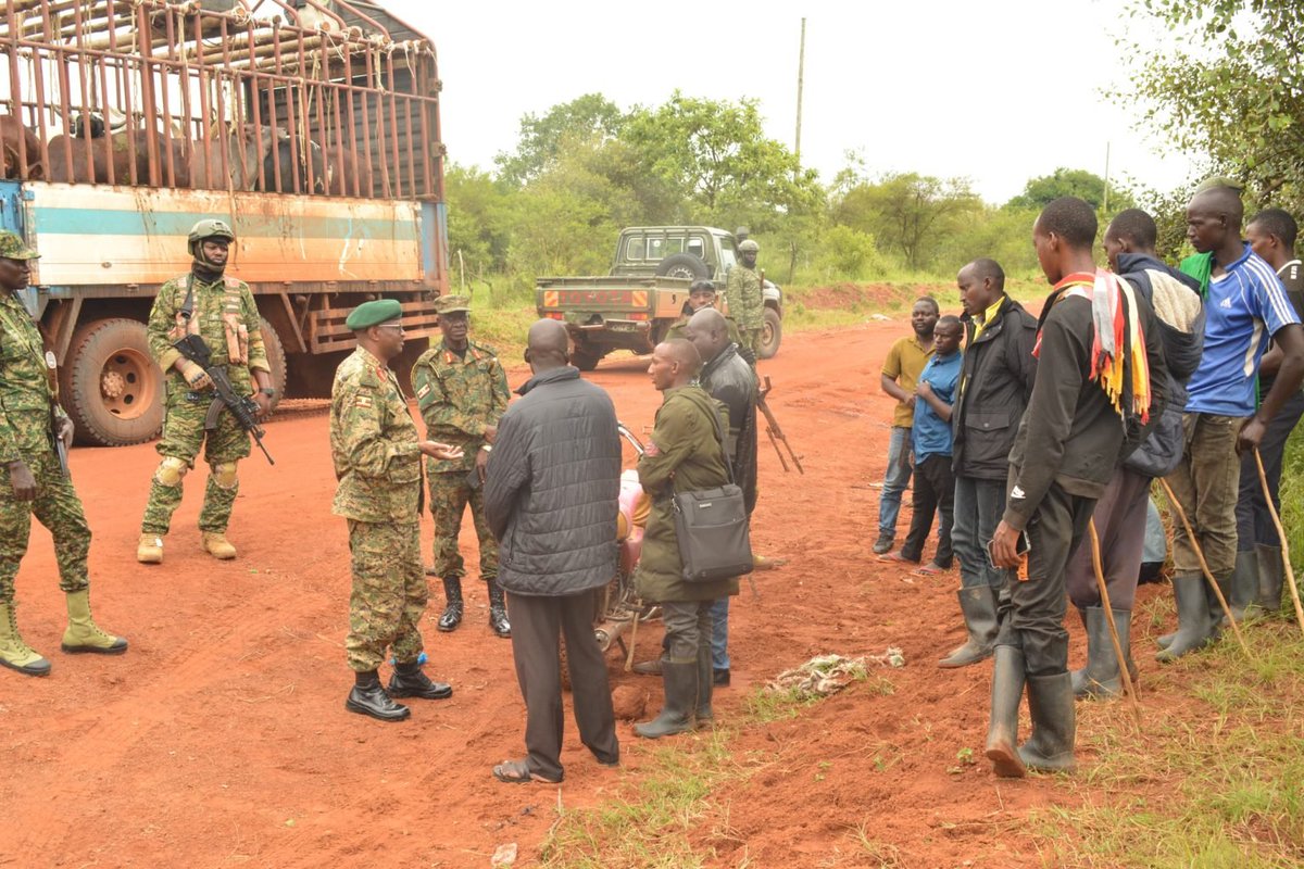 The Commander of the Uganda Peoples’ Defence Forces (UPDF) 4 Infantry Division, Major General Felix Busizoori has begun a regional tour to oversee the enforcement of Presidential Executive Orders mandating the eviction of illegal pastoralists, known as the Balaalo, from Northern