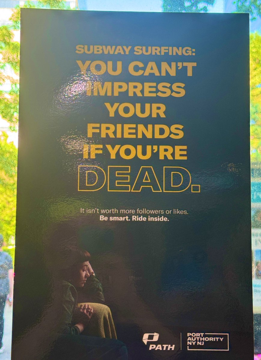 Ты не можешь впечатлить друзей потому,  что ты мертвый внутри.