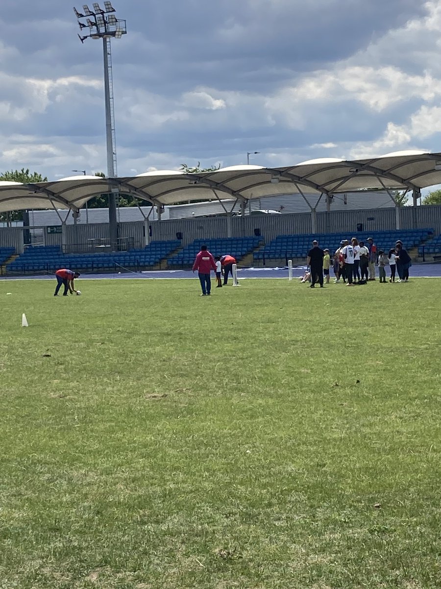CraigVic1973's tweet photo. Great day for our GM School Games VI Sports Day. @GMMoving @YourSchoolGames @lancslionsvicc https://t.co/87UvSYfNuC