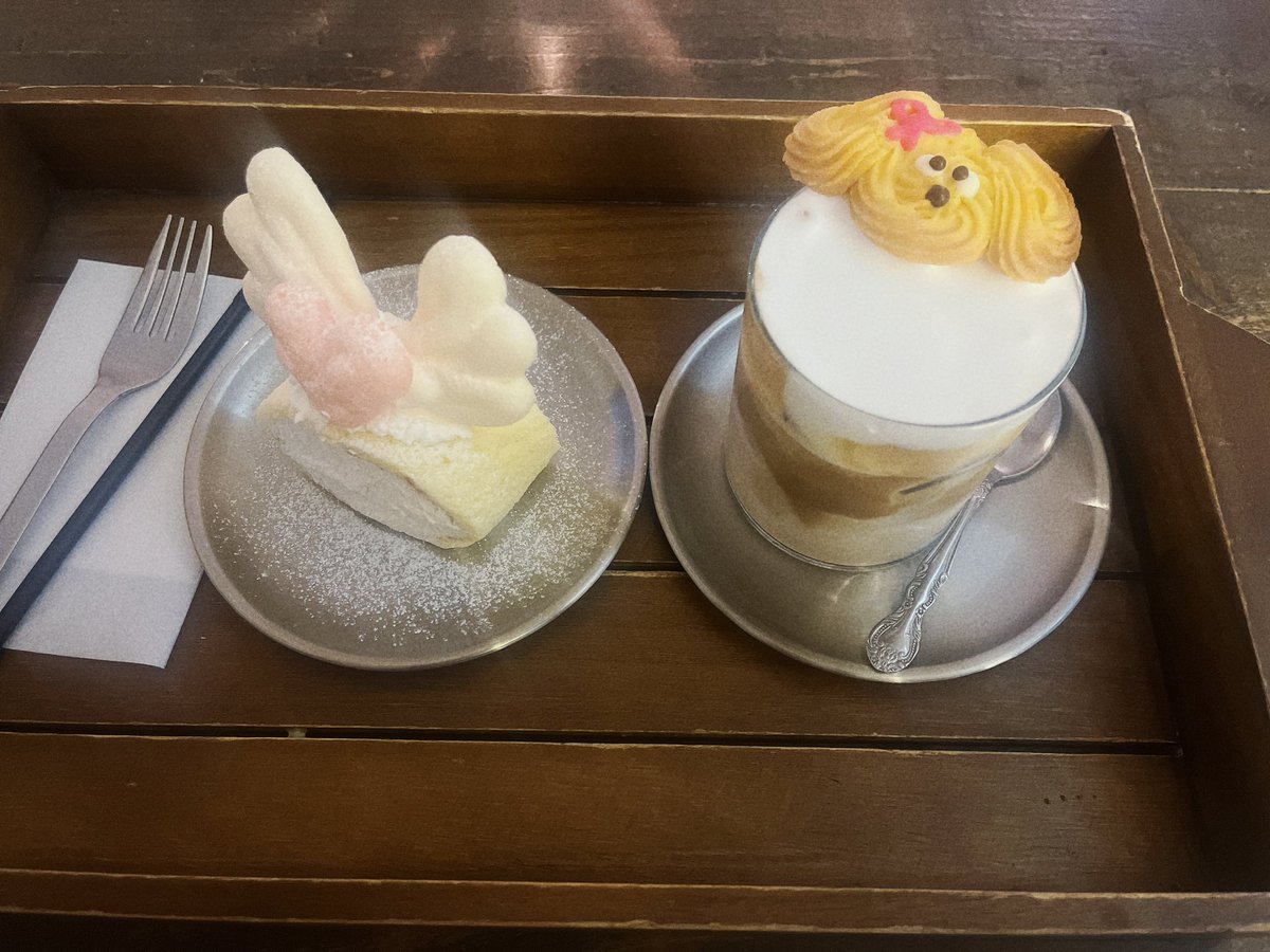 1mei23's tweet photo. 可愛いカフェ行ってきた https://t.co/3CwN0vw1Ql