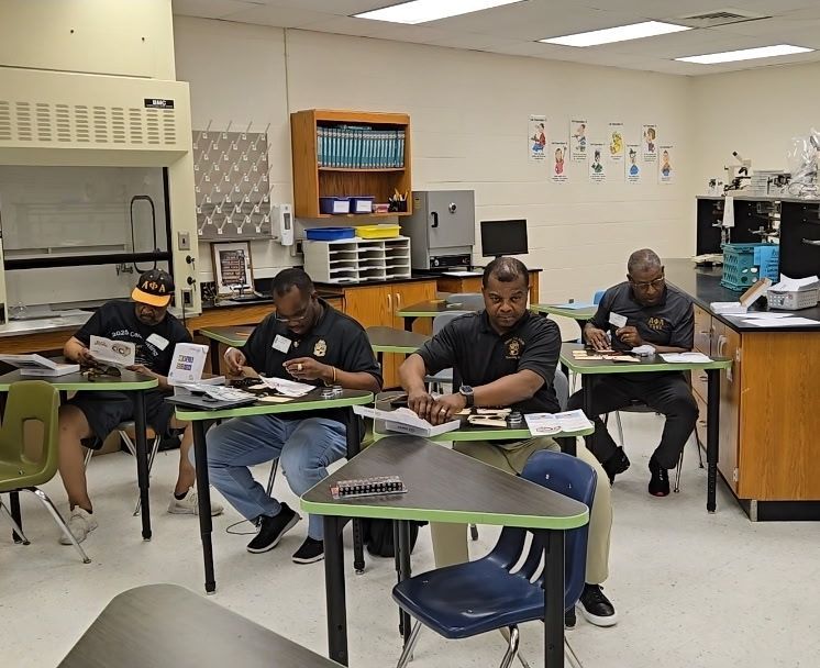 Ron Hamm (@hammconsulting) on Twitter photo Built a Bluetooth radio from scratch with students at <a href="/apa1906NETwork/">Alpha Phi Alpha Fraternity, Inc. ®</a>’s ZUL Chapter Alpha Academy mentoring program.
Challenging? Yes.
Rewarding? Absolutely.
You’re never too old to learn. You just have to bear down and focus.
#STEMMentoring #AlphaPhiAlpha #LifelongLearning Built a Bluetooth radio from scratch with students at <a href="/apa1906NETwork/">Alpha Phi Alpha Fraternity, Inc. ®</a>’s ZUL Chapter Alpha Academy mentoring program.
Challenging? Yes.
Rewarding? Absolutely.
You’re never too old to learn. You just have to bear down and focus.
#STEMMentoring #AlphaPhiAlpha #LifelongLearning
