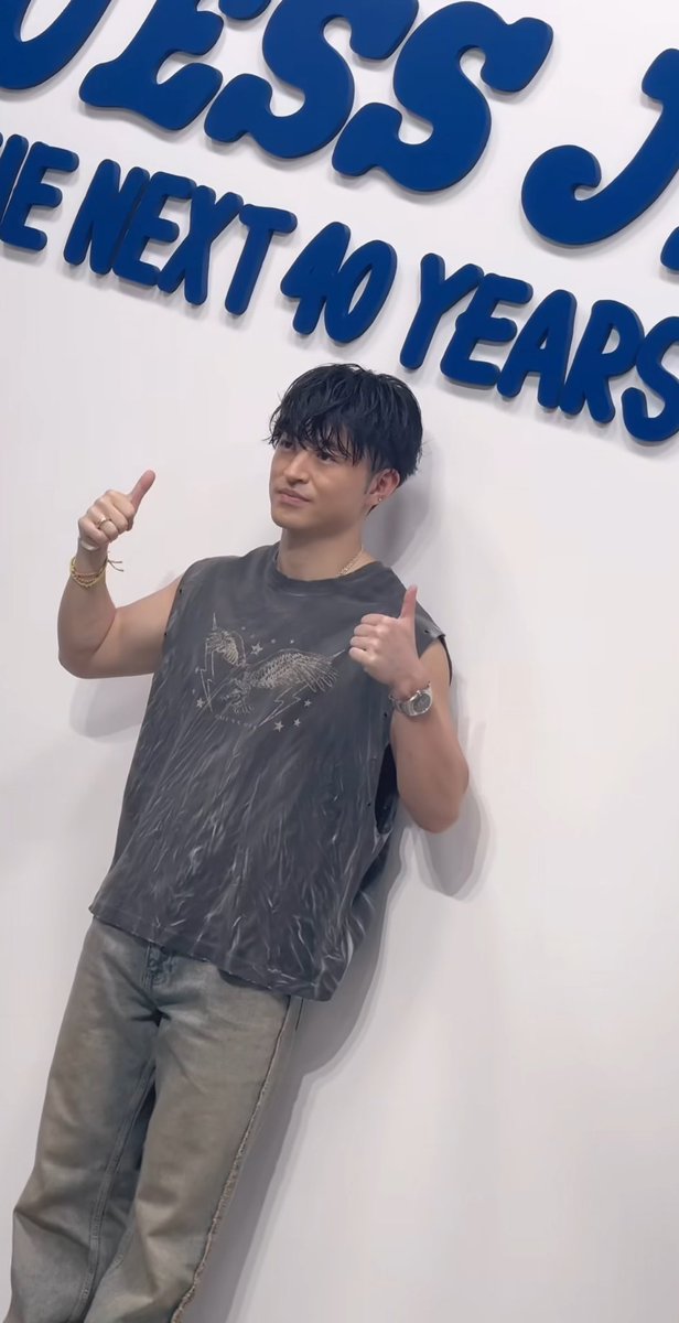 snro_o18's tweet photo. やばい久々メガネなしみた気がする、、
玲於くんの黒髪前髪あり最高なんよね https://t.co/QhSX4xMv96