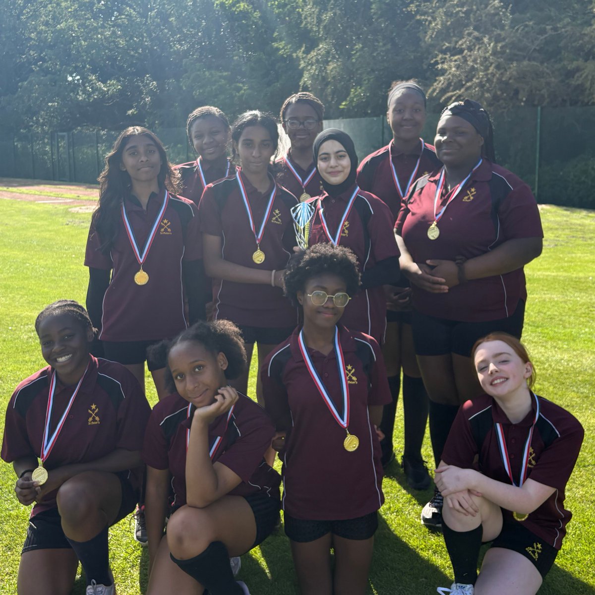 StPetersUK's tweet image. ๐ Victory Alert! ๐
Congrats to our Year 8 Rounders team, the Manchester Schools Year 8 Plate Winners! ๐ฅ The girls displayed amazing determination and teamwork, overcoming tough competition to win the final with a 9 โ 6ยฝ victory over Didsbury. ๐๐
#TeamSPHS #RoundersChampions
