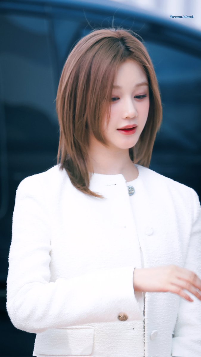 ๐๐ซ๐๐๐ฆ๐ข๐ฌ๐ฅ๐๐ง๐ tweet media
