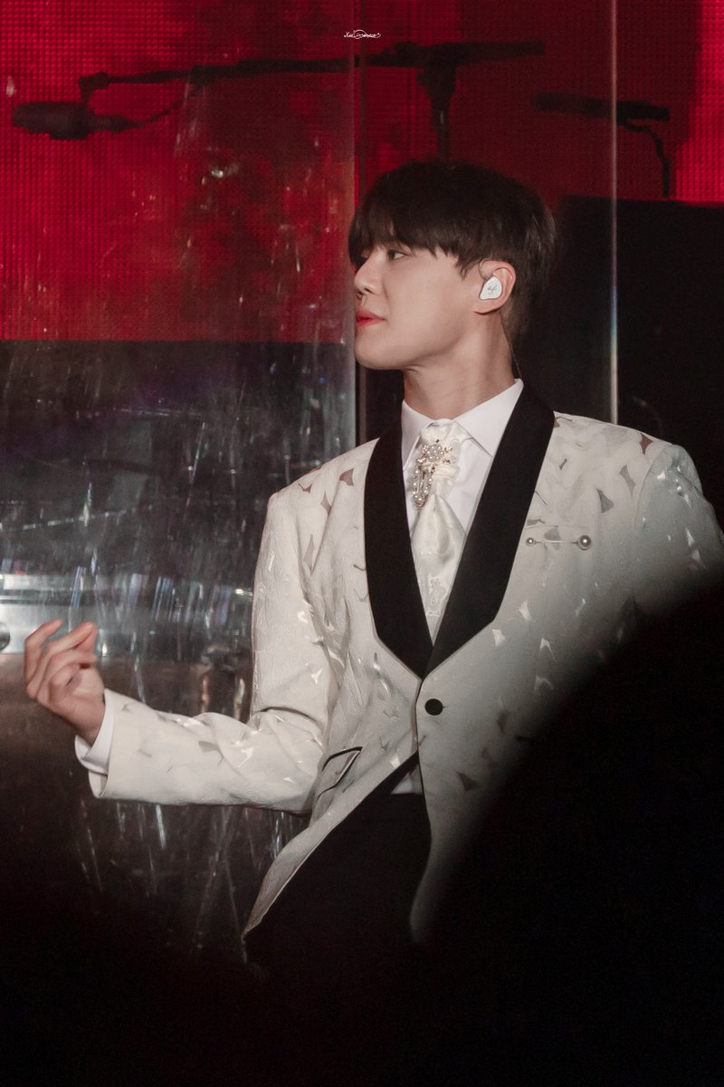 XIA_VIVACE's tweet image. 250629 PALMTREE ISLAND 3rd GALA CONCERT
🤍
#XIA #XIA준수 #김준수 #시아준수 #JUNSU #ジュンス #金俊秀 #팜트리아일랜드 #팜트리아일랜드갈라콘서트 #팜트리콘서트