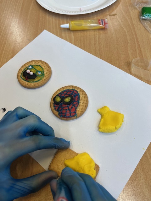 Year 10’s are having a great time during our in-house work experience week. Today they had a team building session with the Navy, decorated biscuits with staff from Clayton Hotels and played green careers Top Trumps with Stantec.