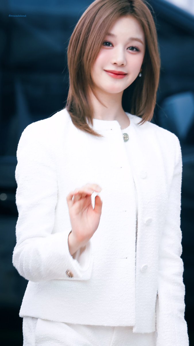 ๐๐ซ๐๐๐ฆ๐ข๐ฌ๐ฅ๐๐ง๐ tweet media