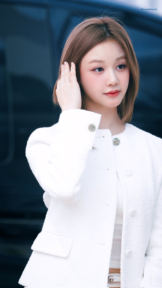๐๐ซ๐๐๐ฆ๐ข๐ฌ๐ฅ๐๐ง๐ tweet media