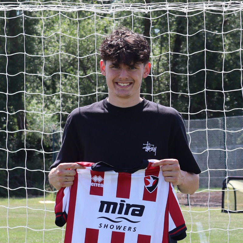 CTFCofficial's tweet photo. We are delighted to announce that youngsters Harry Tustin and Cam Walters have officially signed their first professional contracts with Cheltenham Town 🙌

Congratulations, lads!

#ctfc♦️