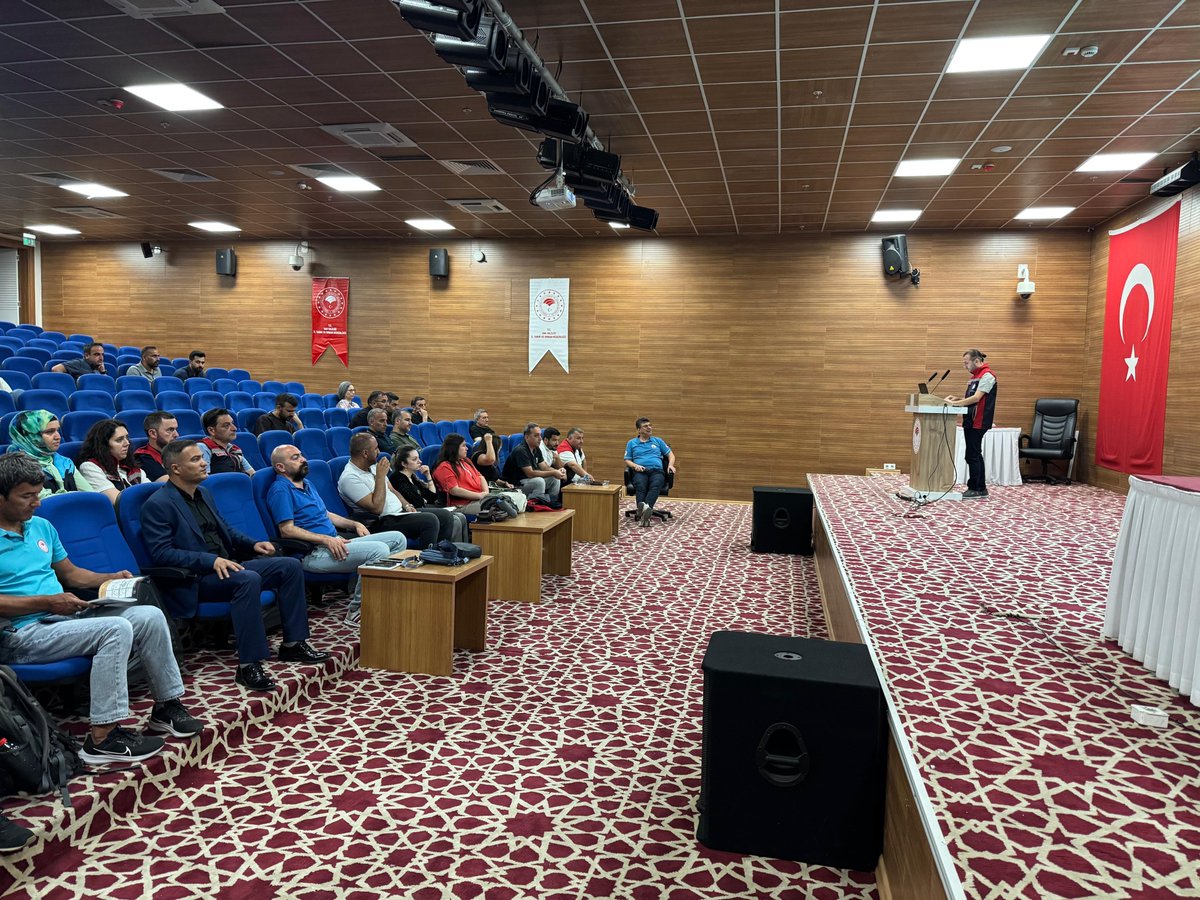 Van İl Tarım ve Orman Müdürlüğü (@vantarimorman65) on Twitter photo Bakanlığımız koordinasyonunda, inci kefali av yasağı denetimlerinin değerlendirilmesi amacıyla 15 ilden gelen ekiplerin katılımıyla İl Müdürlüğümüzde toplantı düzenlendi.
<a href="/ibrahimyumakli/">İbrahim Yumaklı</a> <a href="/tcvanvaliligi/">T.C. Van Valiliği 🇹🇷</a> <a href="/bsgmtr/">Balıkçılık ve Su Ürünleri Genel Müdürlüğü</a> <a href="/musagoktas_/">Musa Göktaş</a> <a href="/trgyssmn/">Turgay ŞİŞMAN</a> Bakanlığımız koordinasyonunda, inci kefali av yasağı denetimlerinin değerlendirilmesi amacıyla 15 ilden gelen ekiplerin katılımıyla İl Müdürlüğümüzde toplantı düzenlendi.
<a href="/ibrahimyumakli/">İbrahim Yumaklı</a> <a href="/tcvanvaliligi/">T.C. Van Valiliği 🇹🇷</a> <a href="/bsgmtr/">Balıkçılık ve Su Ürünleri Genel Müdürlüğü</a> <a href="/musagoktas_/">Musa Göktaş</a> <a href="/trgyssmn/">Turgay ŞİŞMAN</a>