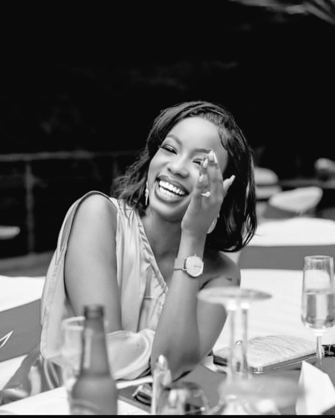 Monna, étoile inaccessible 🤌🏾🥹❤️ 

Il s’appelait #UMUHIRWA, cœur battant, regard franc,  
Crush dans le silence, espoir brûlant.  
Monna Walda, muse aux refrains dorés,  
Son sourire valait plus que mille couplets 🌟💔 

🚨A Thread 1/N             <a href="/MowKanzie/">Mo’W Kanzie</a> #LaMaziYaTeke