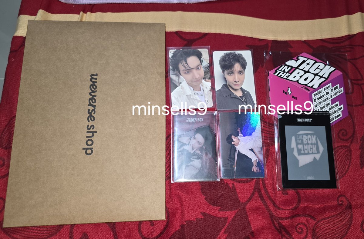 MinSells9's tweet photo. wts lfb ph only 

Jack in the Box Set 

Php: 350.00 + lsf 

.pm me

.wts jitb jhope jung hoseok bts https://t.co/Gdli90HQAt