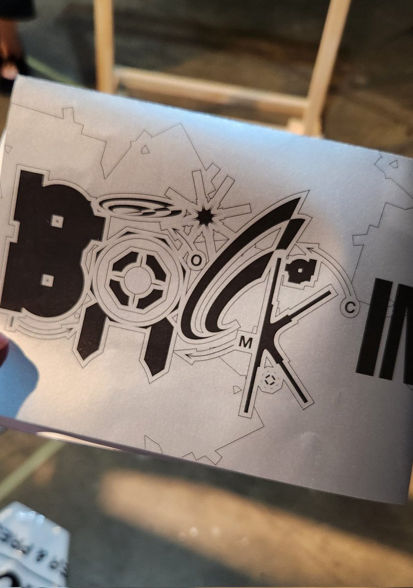 리플렛도 별색을 써서 정말 아름답움....