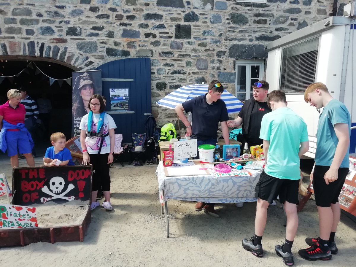 BanffAcademyBXA's tweet image. We had a fantastic weekend with @CullenSea at @STBFPortsoy 2025. Well done to all of our Practical Boatbuilding Apprentices! A great show, awesome effort by the Team and lovely weather. ☀️⛵️
ℹ️ Note for the diary, The Tall Ships are in Aberdeen 19-22 July. See you there!