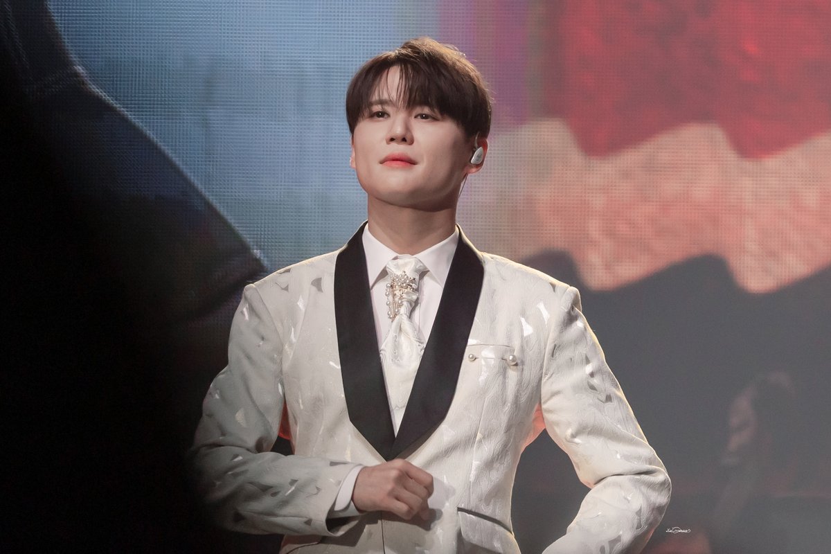 XIA_VIVACE's tweet image. 250629 PALMTREE ISLAND 3rd GALA CONCERT
All That Jazz👯♂️
#XIA #XIA준수 #김준수 #시아준수 #JUNSU #ジュンス #金俊秀 #팜트리아일랜드 #팜트리아일랜드갈라콘서트 #팜트리콘서트