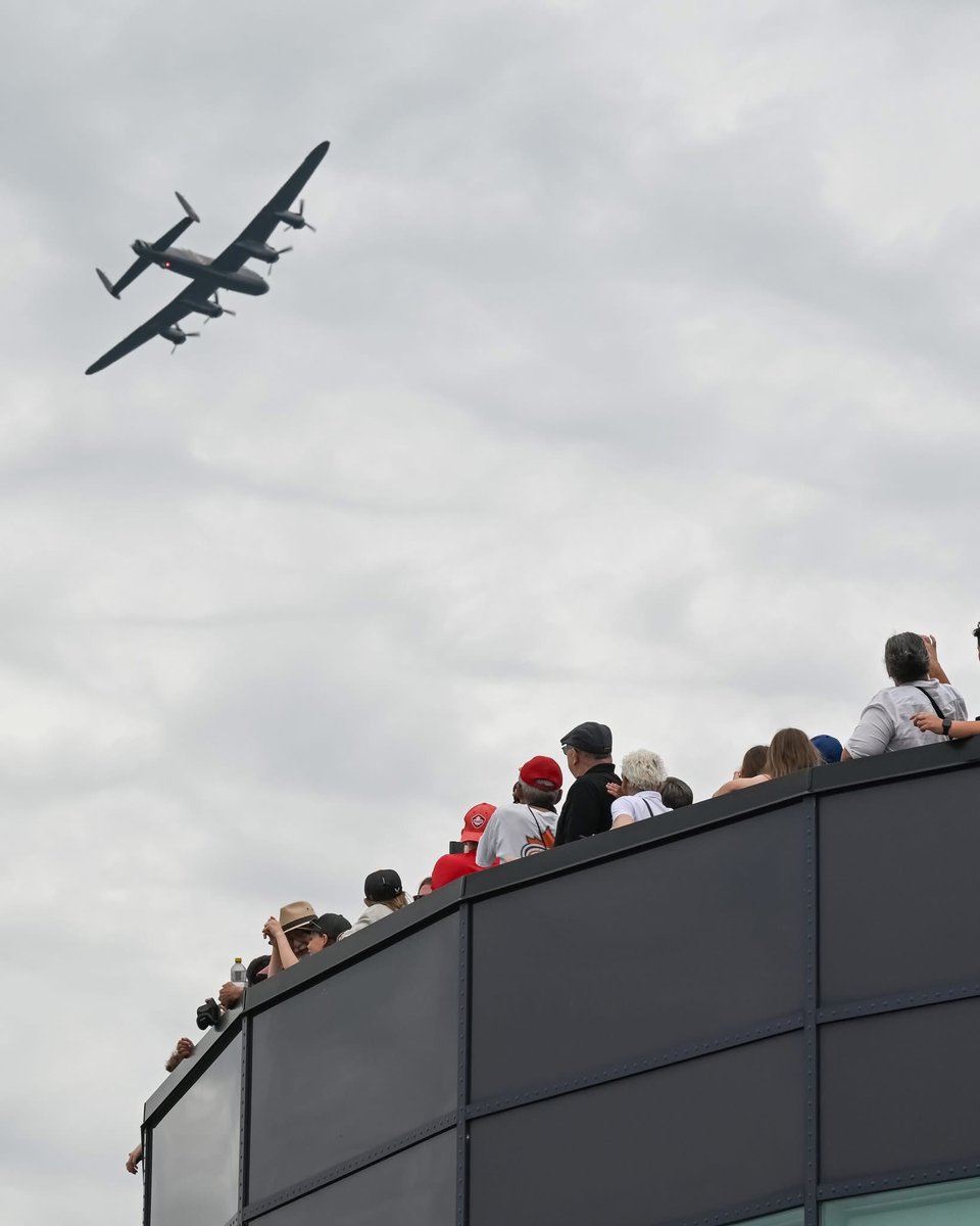 CWHM's tweet image. Thanks to everyone who came out to celebrate our Lancaster's 80th Birthday on Canada Day!
Gallery of images courtesy of Gusair. You can see more great shots at gusair.com/2025/07/02/cel…