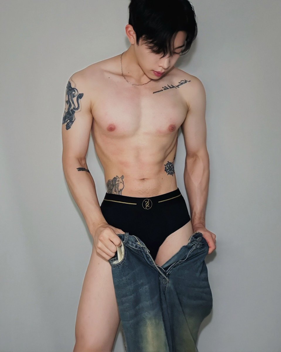 셀프왁싱하고 빨간 몸 됐음