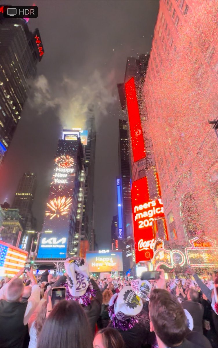 旅行だーいすき！
日本はあちこち言ってますが、まだまだ行き尽くしたい🥺

海外は 韓国、イタリア、アメリカ（シカゴ、ニューヨーク、ワシントン、ボストン）、カナダ（ナイヤガラの滝のみ） とまだまだ初心者🔰

よかったらいろいろ情報交換したいです！
#旅行 
#旅行好きと繋がりたい