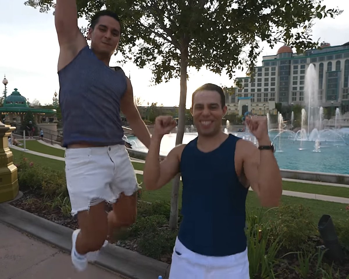 SarinGasFelon's tweet photo. newly obtained photos of @MichG1234 &amp; @BadgerBalla96 GET IT LADIES!! 🦄🍆🌈 #NotKyle #KylesBiggestFans #Simps #GayFace https://t.co/WXO95UDdUD