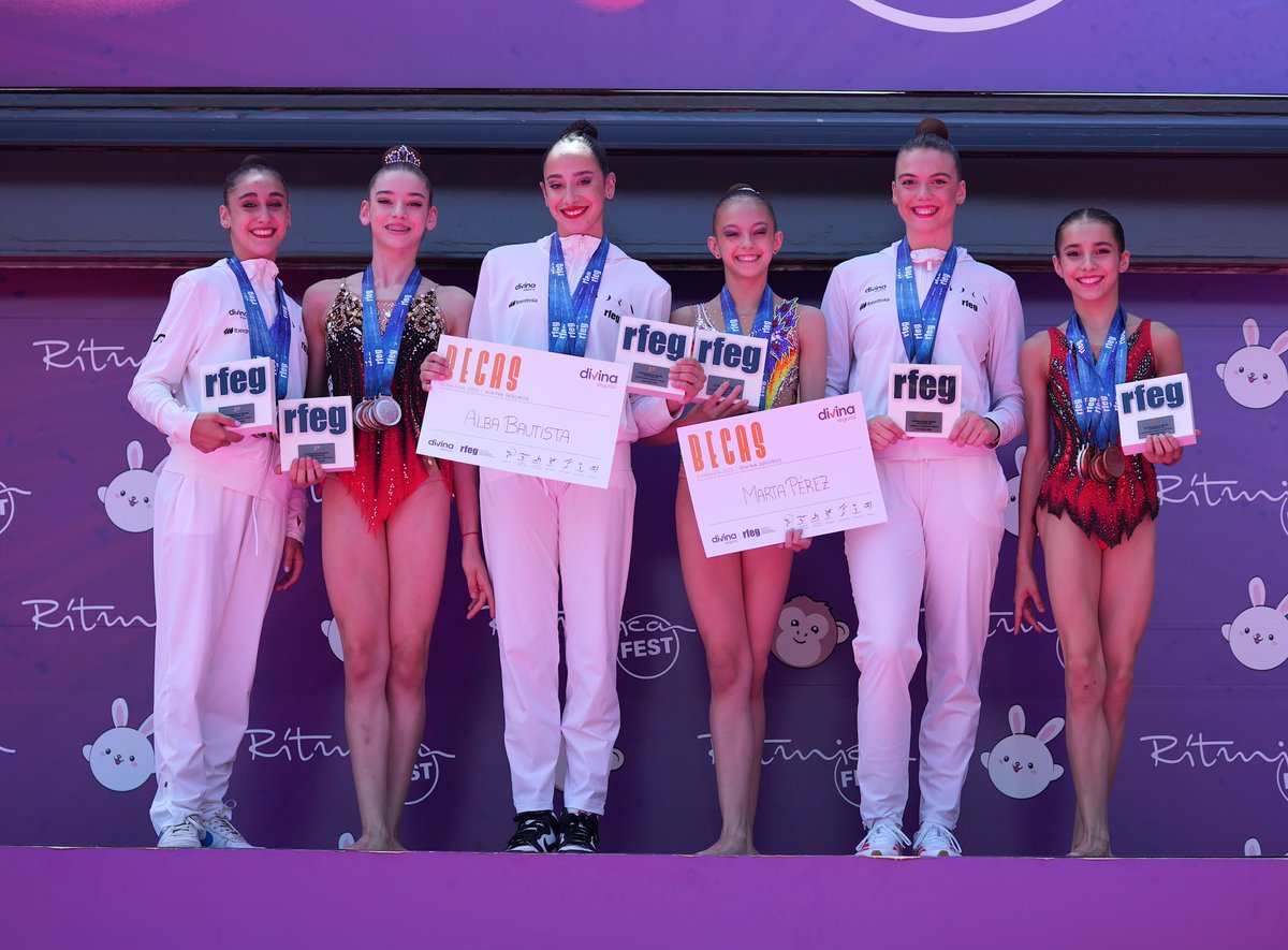 ¡Enhorabuena a todas las gimnastas del #TeamESP participantes en las categorías junior y sénior honor! Habéis hecho disfrutar al público del #NavarraArena en el #RitmicaFest ❤️