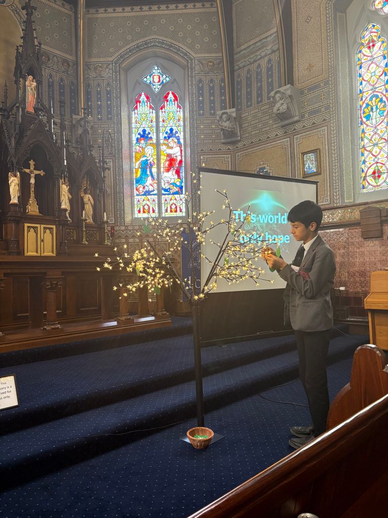 Salford Diocese organised a 'Developing Pupil Leadership in Prayer and Liturgy' event at Loreto College today, pupils attended various workshops to explore new ways of gathering in prayer at school. 

@salforddiocese @emmauscat