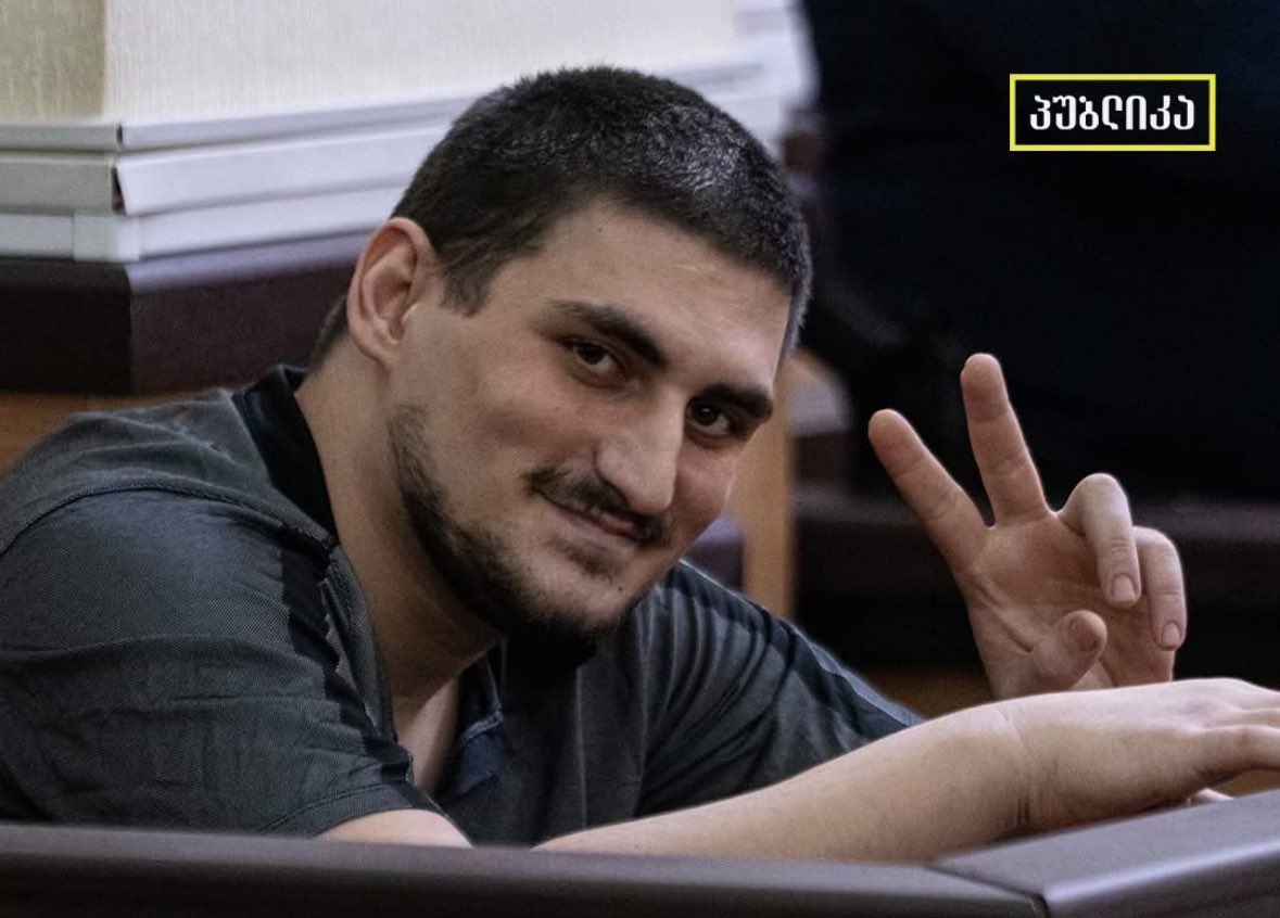 Mikiashvili_M's tweet image. 21-year-old political prisoner Giorgi Mindadze, who's just been sentenced to 5 years, has two requests to the public:

To remain calm, collected and determined,

And for Lelo to not participate in the sham local elections.

It’s the position of 99% of regime prisoners, he says.