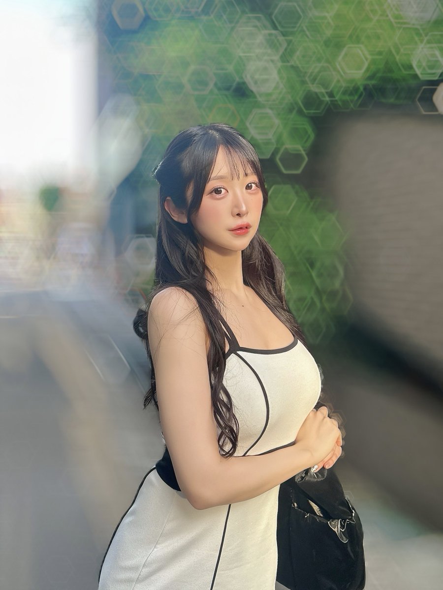 7/13(日)イマドキ撮影会
予約開始しました!!!!!📷

久しぶりの撮影会、初めて行くスタジオ！！

直近はドレスやプール撮影会だったので
久しぶりに全部の部 私服で行くつもりです!
夏服やワンピースの予定✌︎

https://t.co/KQpih74DBQ
撮りに、おしゃべりに、あいに きてねん❤️♬ https://t.co/eEMeLXkI86