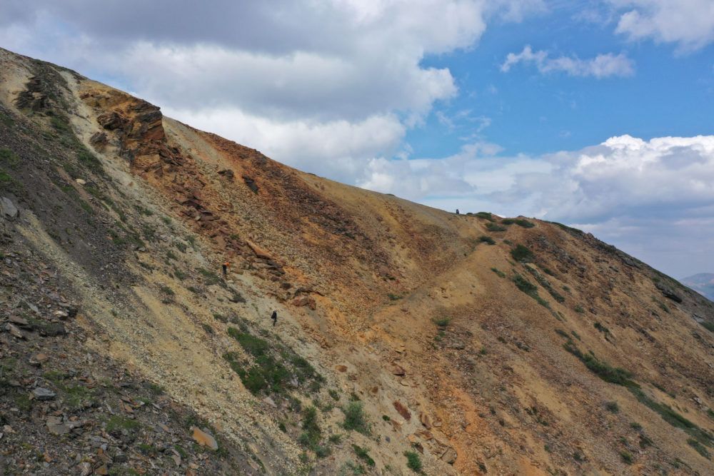 Yukon Metals identifies new copper zone at AZ property

Yukon Metals announced the identification of a newly defined copper target at its 13,110-ha AZ project, located about six km west of the Alaska Highway and 36 km south of Beaver Creek, Yukon. The company has mobilized a