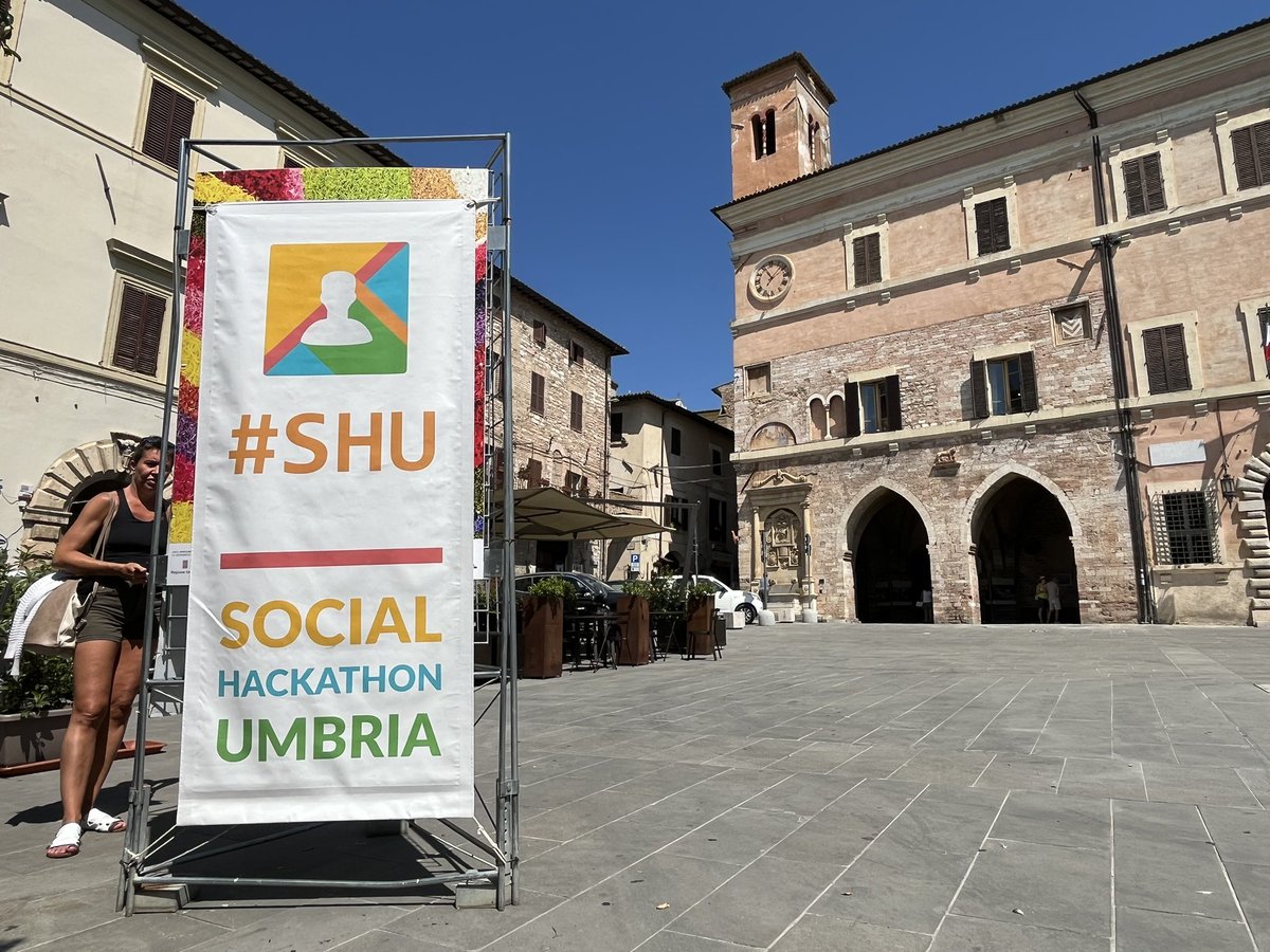 fp_empresa's tweet photo. 🇮🇹 🌱 ¡El equipo de FPEmpresa viaja a Spello para la celebración del Social Hackathon Umbria 2025!
👉 Durante la semana, los miembros de ENNEPlus nos reunimos para iniciar los preparativos del próximo #EcoDigithon
#ENNEPlus #SHU2025 https://t.co/jYjDXmfRU5
