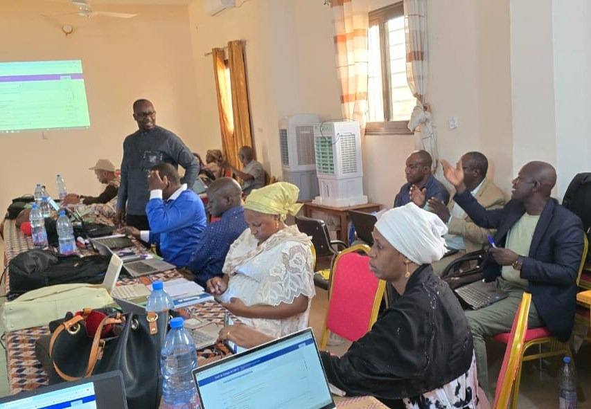 omsmali's tweet photo. Du 1-3 juillet à Koulikoro, l’OMS a appuyé le MSDS pour la formation des cadres régionaux et nationaux à la CIM-11 et à la certification des décès maternels et néonataux. 👏 Bravo aux participants pour leur engagement ! #OMS #MSDS #SantéMaternelle #CIM11 #SantéPourTous https://t.co/mDd0scZL45