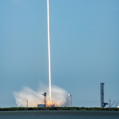 SLDelta45's tweet image. 🚀 Launch Pad Playback 🔁
Back again with more rocket fire and orbital flair. Here’s what took off this past week:
#Starlink 10-16 │ #Starlink 10-34 │ #MTGS1 │ #Starlink 10-25
→ Total Launches This Year: 58 and still counting.