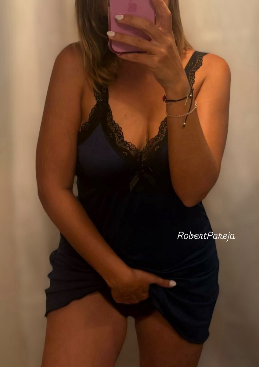 FANTASÍA POR CUMPLIR

Algun chico que quede mañana por la noche con mi chico, se toquen un rato entre ellos y me envíen un vídeo para que me pongan cachonda perdida.

Y luego vengan los dos y me follen hasta que me tiemblen las piernas ?
<a href="/robertpareja2/">Robert & Chanel 〽️🔞</a>