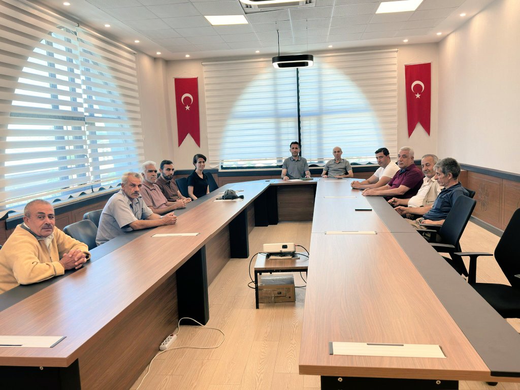 Çalışma arkadaşlarımızla birimler arası koordinasyon,değerlendirme toplantısını gerçekleştirdik. Hayırlara ve birlikteliğe vesile olsun.
<a href="/BaskilMEM/">BaskilMEM</a> #elazığ