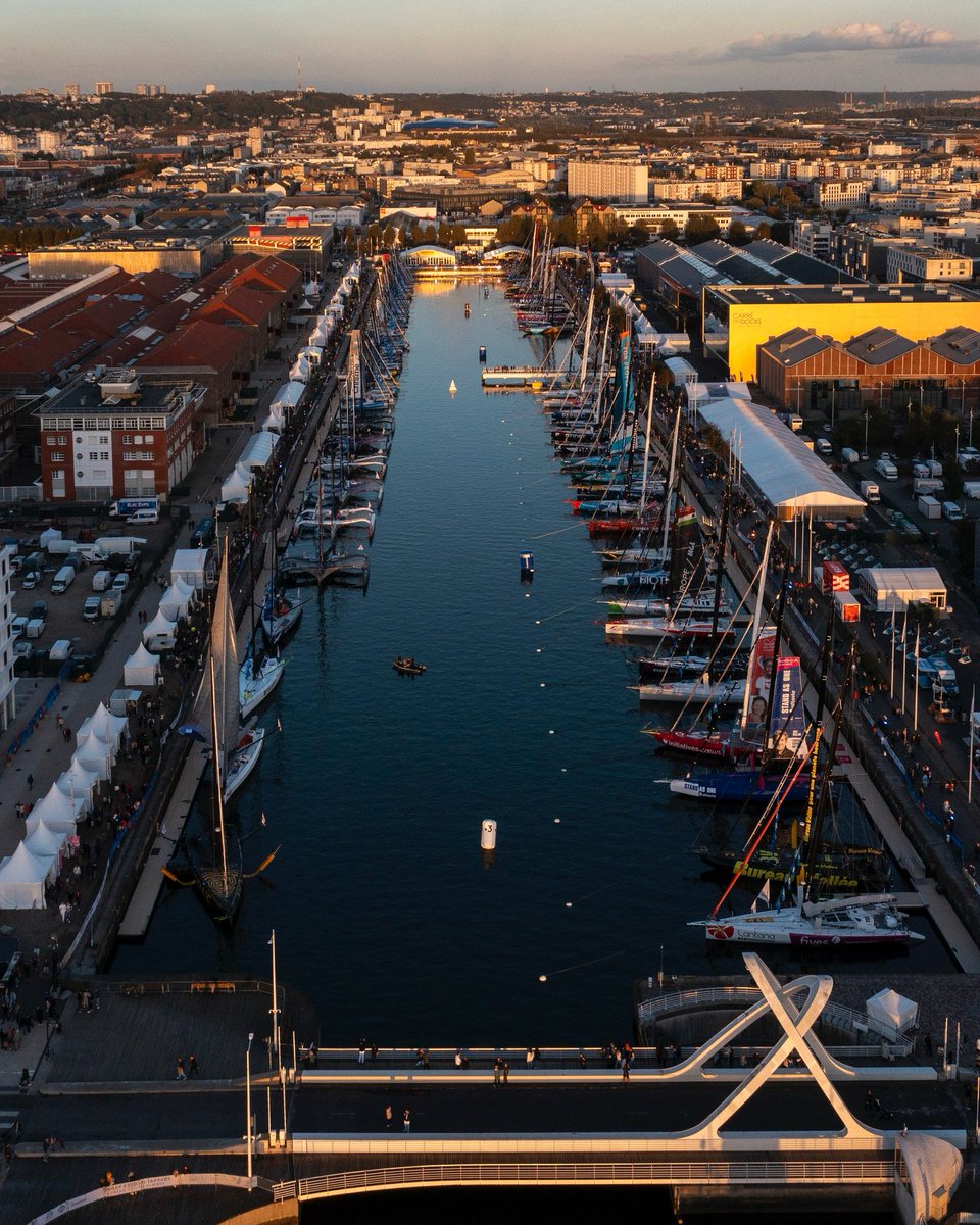 ⛵️ 73 bateaux, 146 skippers, 15 nationalités ! La TRANSAT CAFÉ L’OR Le Havre Normandie 2025 s’annonce ! 💥

Duos inédits, retours légendaires et 4 classes prêtes à traverser l’Atlantique 💪

📲 transatcafelor.org/article/le-cru…

#TransatCafeLOR
