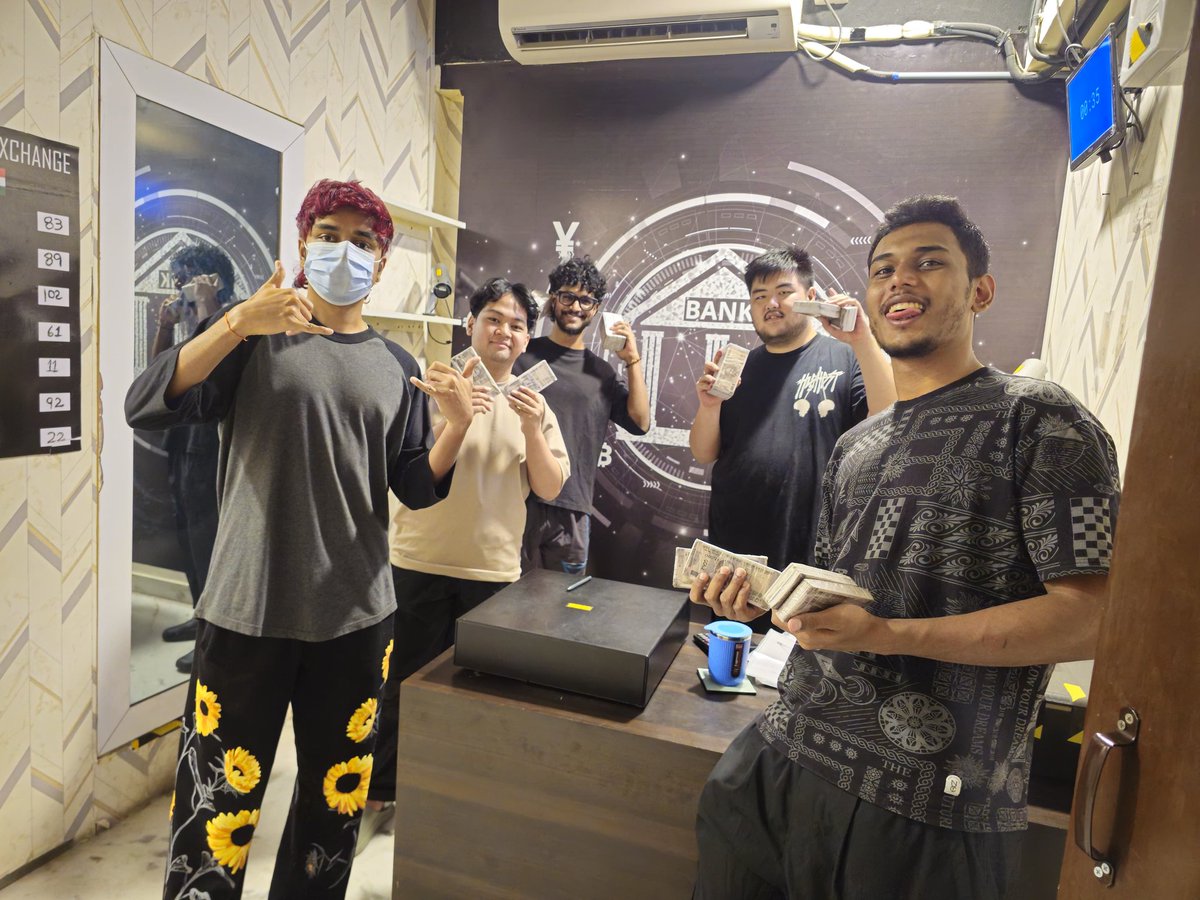 Russ💫 (@russvalorant) on Twitter photo 3-1 vs <a href="/S8ulesports/">S8UL</a> 
Winners of Split 3!
Very well played from the boys throughout this tournament! 
#FeelTheVelocity 3-1 vs <a href="/S8ulesports/">S8UL</a> 
Winners of Split 3!
Very well played from the boys throughout this tournament! 
#FeelTheVelocity