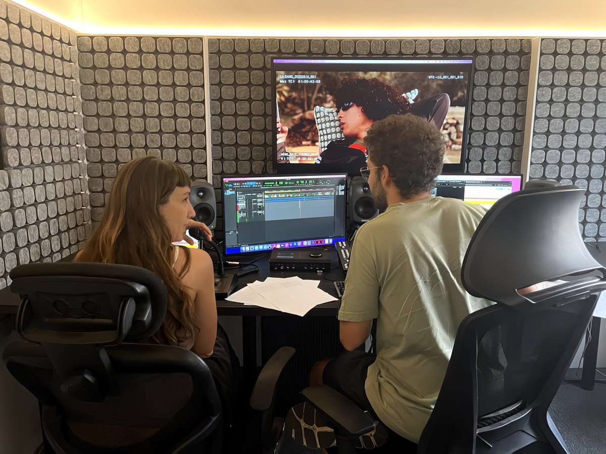 FastenFilms's tweet image. Después del rodaje, llega el momento de pulir cada detalle.
Hoy arrancamos los ADRs de La Gang, la nueva película de las hermanas Rodríguez Colás. ( @ohcaroloh @marina_r_colas)

#LaGang #Fasten