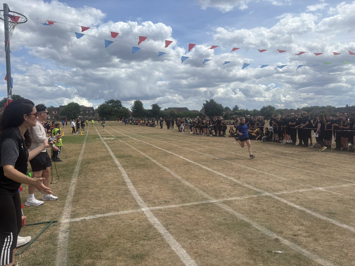 Year 7 Relay Winners 🏆🏆🏆 <a href="/VictoryAcad/">Victory Academy</a> <a href="/VictoryPEDept/">Victory PE Dept.</a>