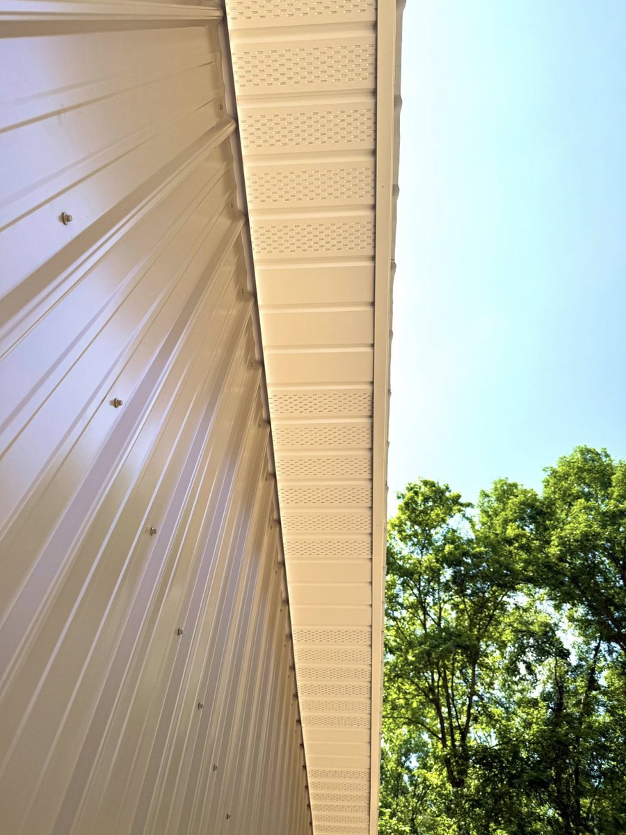 truemetalsupply's tweet image. Take a look at this stunning post frame kit installed by Corman Builders LLC ! Featuring Clay Tuff-Rib metal siding, Black Tuff-Rib roofing, crisp white trim, and durable steel trusses, this beautiful hobby shop is designed to impress—and built to stand the test of time. Contact…