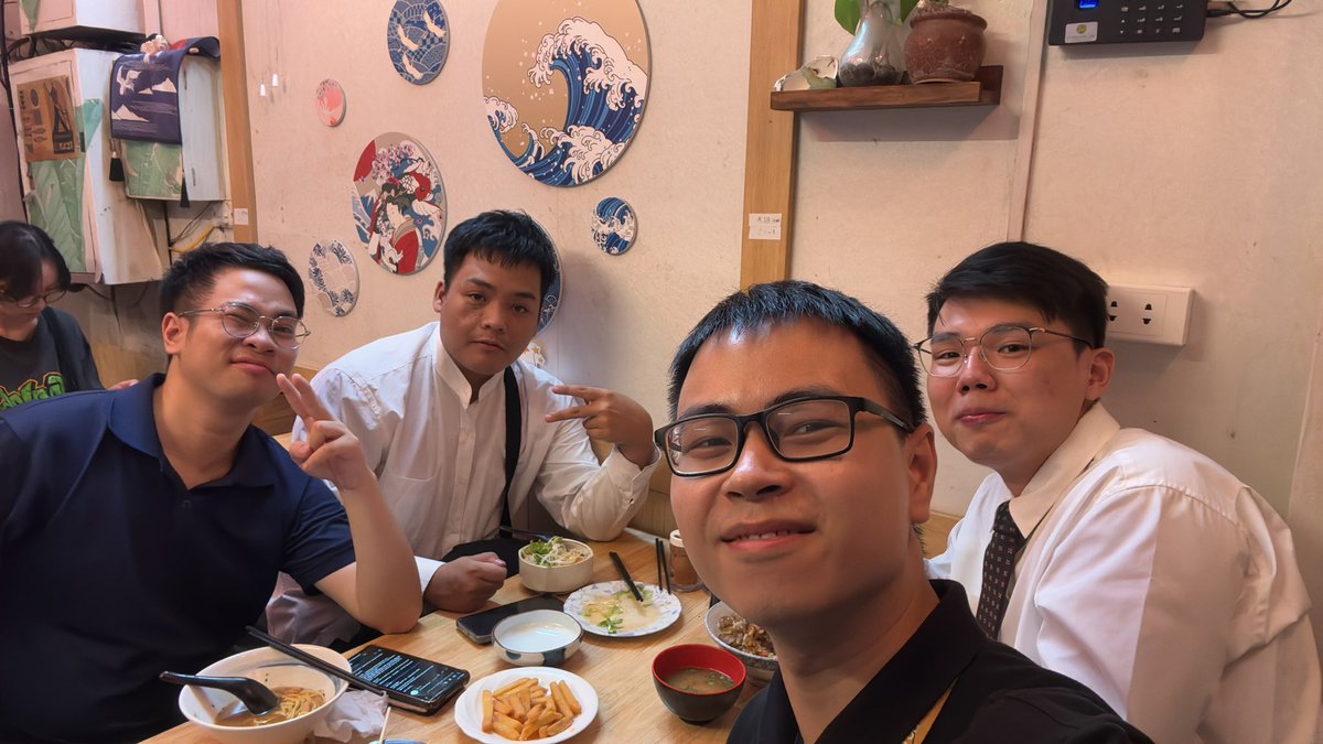 ShogiVietnamJA's tweet photo. 打ち上げ会ですか…。 https://t.co/PejGRpBZZ4