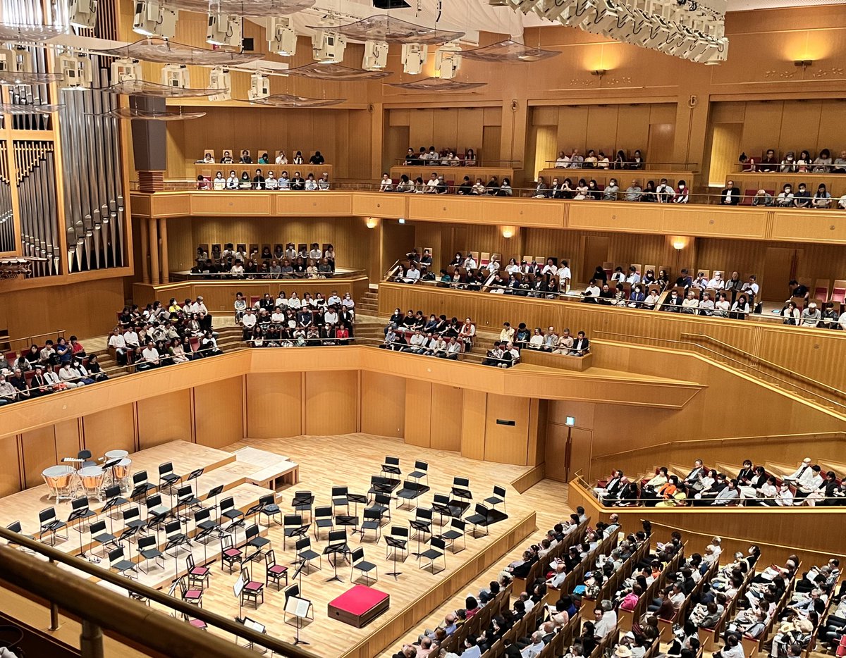 gudepanda_5656's tweet photo. ベルリン･フィルハーモニー管弦楽団 特別公演2025 行ってきた、意味わからんくらい最高だった。
何をどうしたらあんな良い音が出るのか本当にわからない
チケット代たっっかって思ったけど、お値段以上だった。本当に良かった。
瞬殺で売り切れたチケット、ゲットしてくれた両親にまじで感謝。 https://t.co/ZMMrQcmUwM