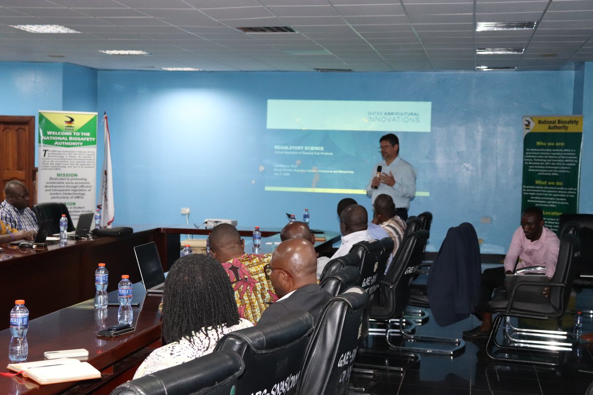 Ghana_NBA's tweet photo. Today, the National Biosafety Authority and CSIR-SARI brought stakeholders together to discuss the future of regulating Molecular Stacked Gene Products.
#Biosafety #innovationwithintegrity https://t.co/07FGFLGPAv
