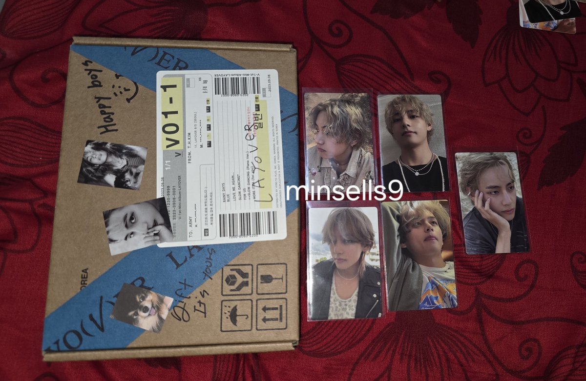 MinSells9's tweet photo. wts lfb ph only 

BTS V Layover album Set 

Php: 700.00 both + lsf 

Complete inclusion (no pob)

pm me 

.wts taehyung kim v layover album blue yeontan 👼 https://t.co/ROPUZ9tsVL