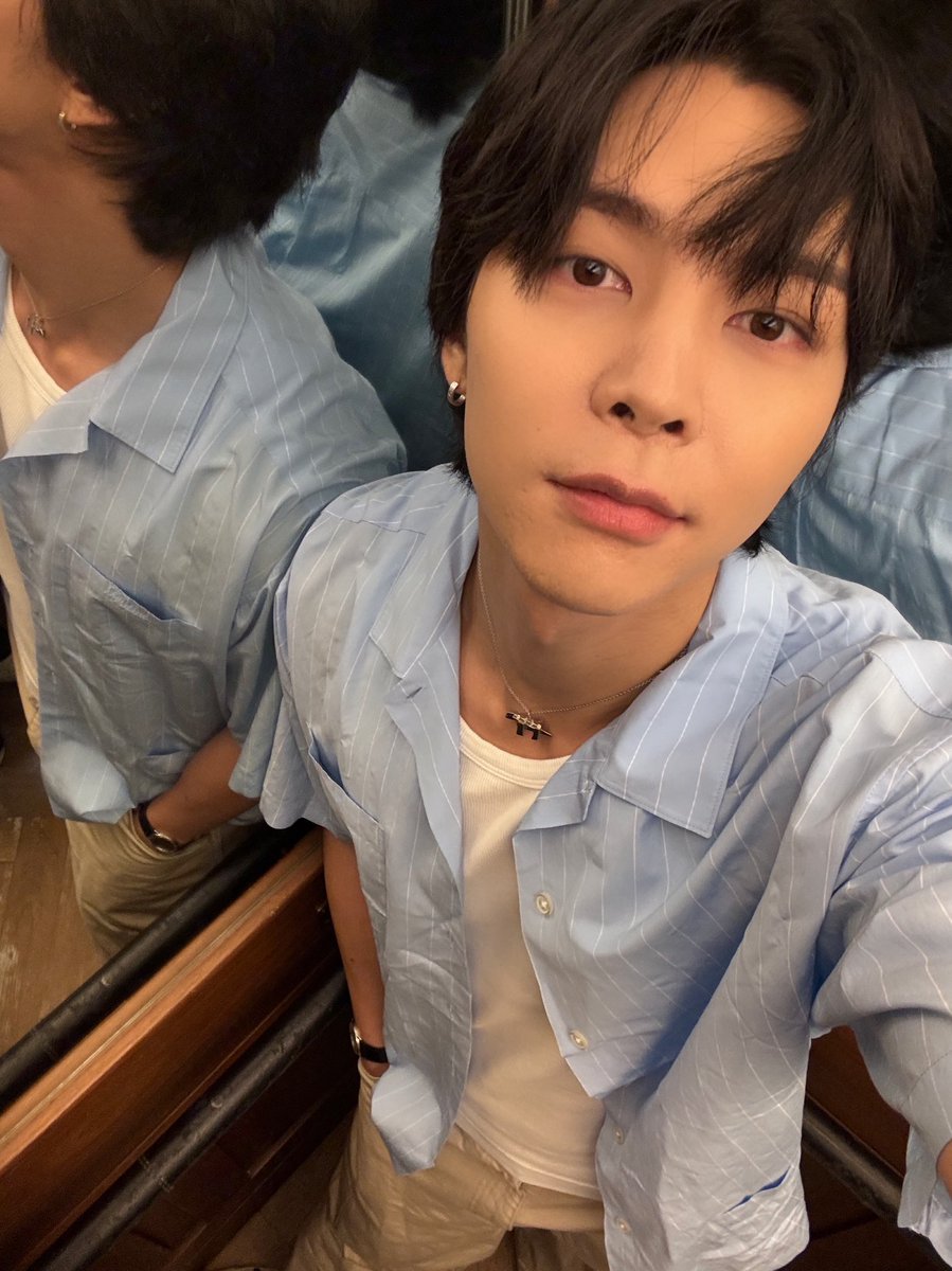 jsuhsource's tweet photo. 250703 - 🐱🫧💌

I got a haircut in London too...
can you tell?
the picture on Instagram was before I got a haircut ㅎㅎㅎ
is it a little obvious here? https://t.co/An8UFVHpv0