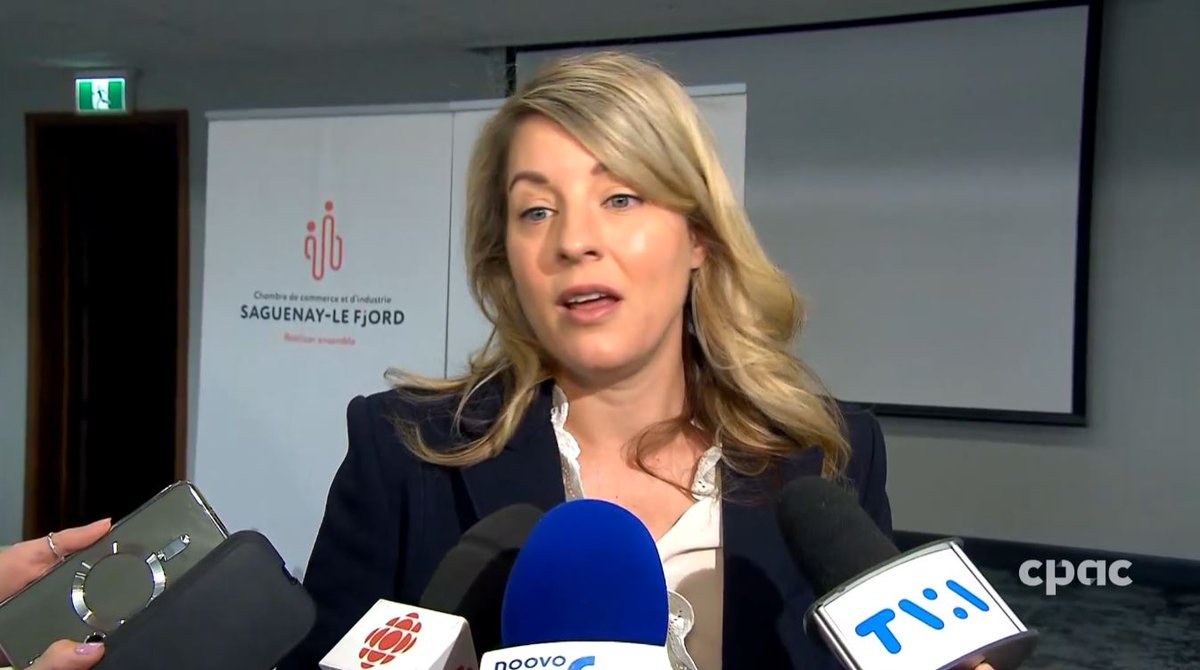 EN DIRECT : La ministre de l’Industrie Mélanie Joly s’adresse aux journalistes au Saguenay, au Québec
➡️ow.ly/YWEb50WkmKK

LIVE: Industry Minister Mélanie Joly speaks with reporters in Saguenay, Que.
➡️ow.ly/sOn750WkmKJ
  
#polcan | #cdnpoli