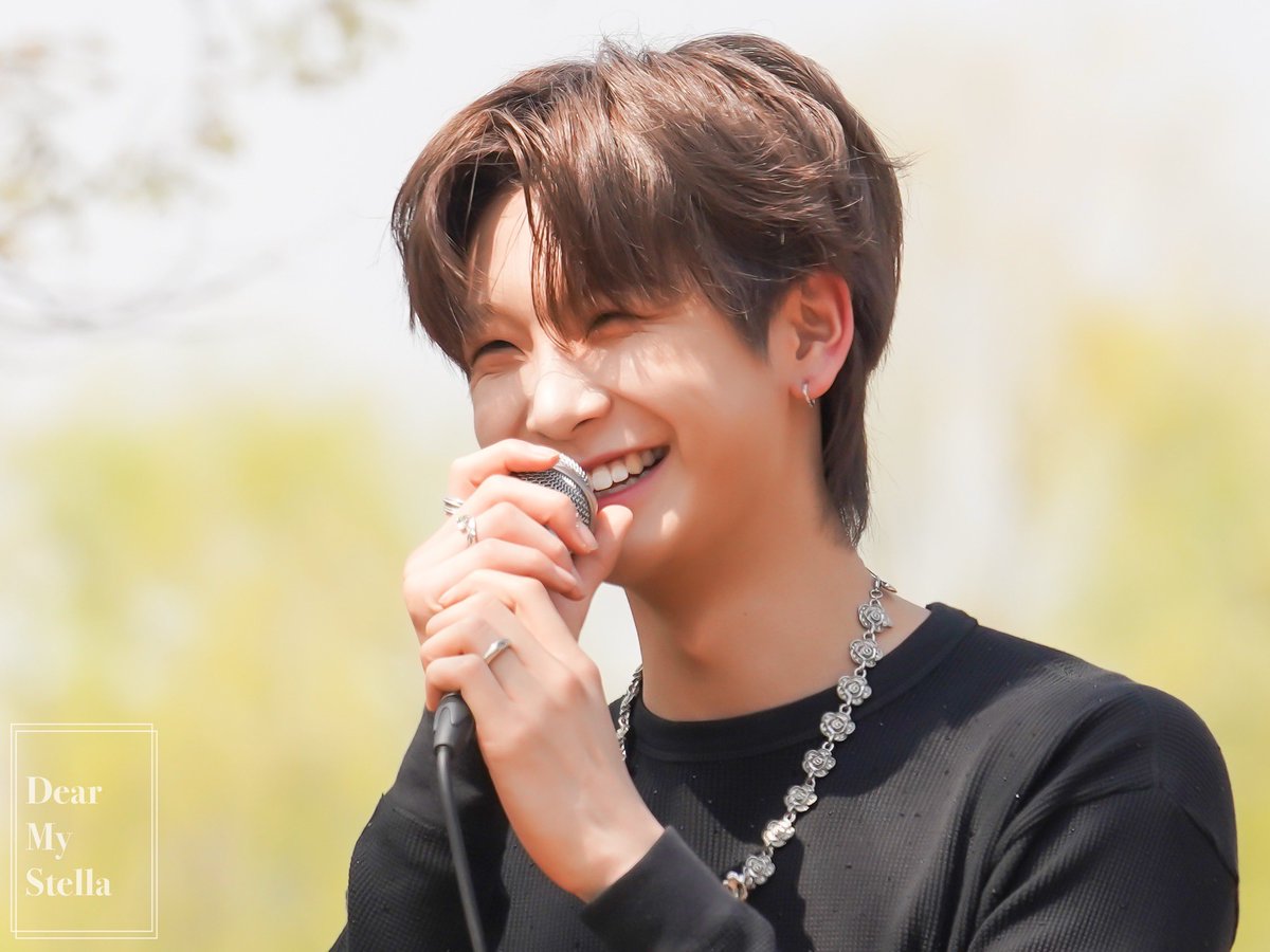 LoveYunOnly18's tweet photo. ˚.꒰ 0703 ꒱.˚

울 귀여운 모카�� \ 𝕙𝕒𝕡𝕡𝕪 𝕓𝕚𝕣𝕥𝕙𝕕𝕒𝕪!! /

#앰퍼샌드원 #AMPERSANDONE #Happy_KYRELL_Day #Happy_SEUNGMO_Day https://t.co/mkDUpvoEXQ