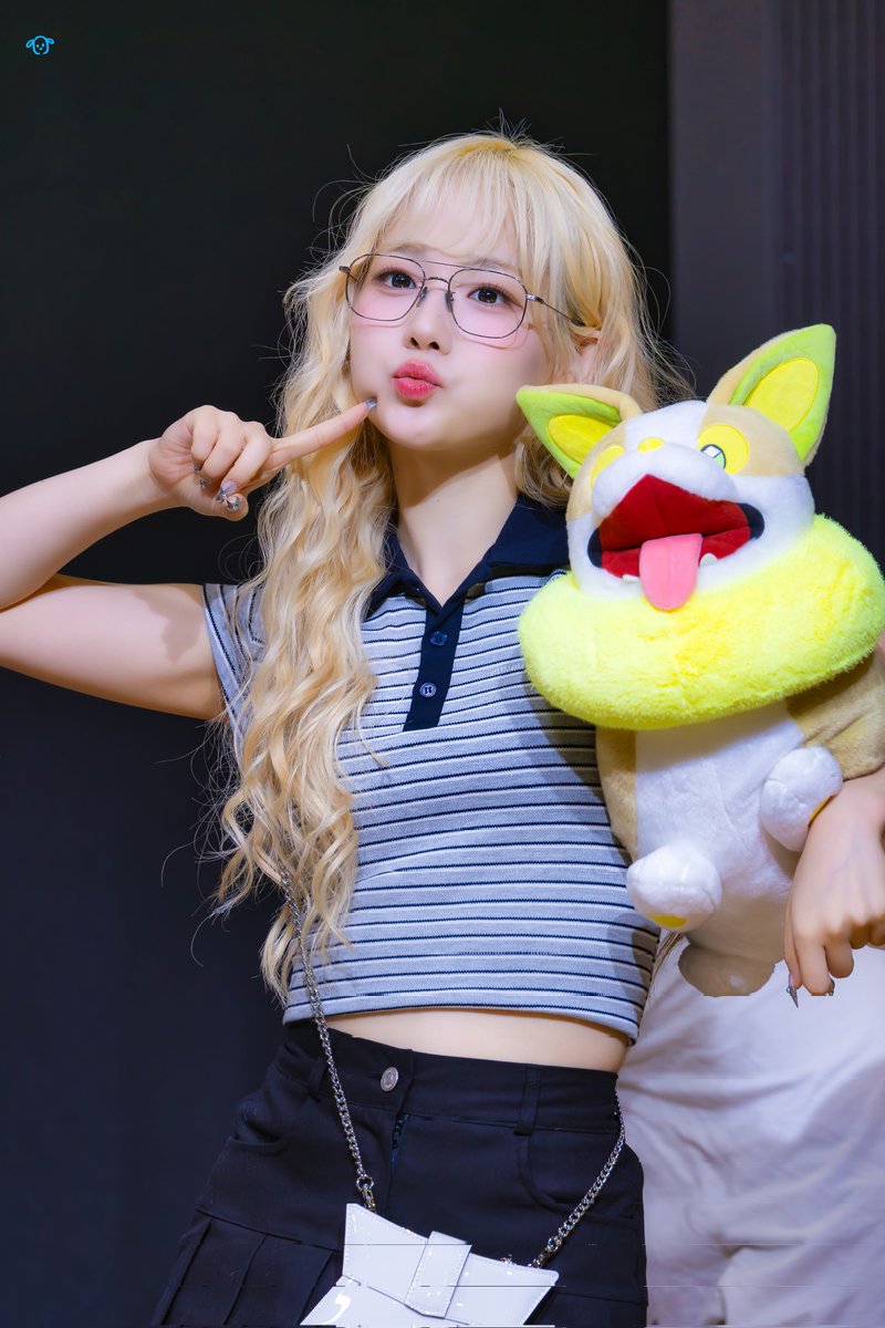 dailytriples's tweet image. ˚｡⋆ seoyeon

c. @seoromi030806