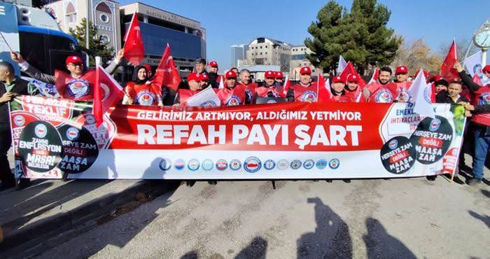 ❗️ Geçim derdinin arttığı, kira fiyatlarının uçtuğu, maaş ve ücretlerin yoksulluk sınırıyla açlık sınırı arasında sıkıştığı bir dönemde kamu görevlilerimize ve emeklilerimize refah payı verilmesi ve iyileştirme yapılması şart olmuştur.

#TÜFE
#enflasyon 
#Memur