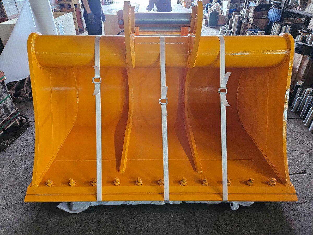 biscuiticegrape's tweet photo. 🔧 Perfect match for Hyundai 220LC
📐 1800mm width for greater coverage
🛠 Ideal for cleanup, slope shaping, and drainage maintenance
Choose RDATTACH — where precision meets durability.
👉 https://t.co/8v4JEX75hQ
#rdattach #attachments #cleaning #Hyundai220lc #ditch #bucket https://t.co/nL5BYzQctU
