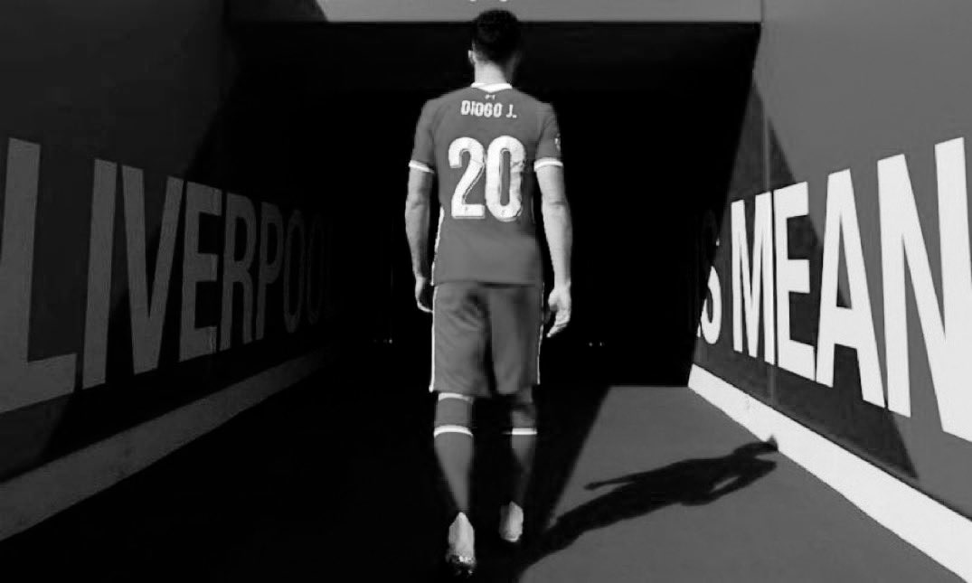 Bukan pemain Arsenal, sering jadi momok bagi gawang Arsenal pula tiap kali ketemu Liverpool. Tapi kenapa kok sesedih dan se-shock ini yak 😭😭 

Tuhan paringi keluarga yang ditinggalkan kekuatan dan kesabaran seng akeh, aamiin. 🤲🏼